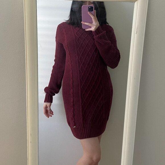 Women Hollister Turtleneck  Cable Knit Sweater Dress in Burgundy Size Medium - Picture 1 of 9